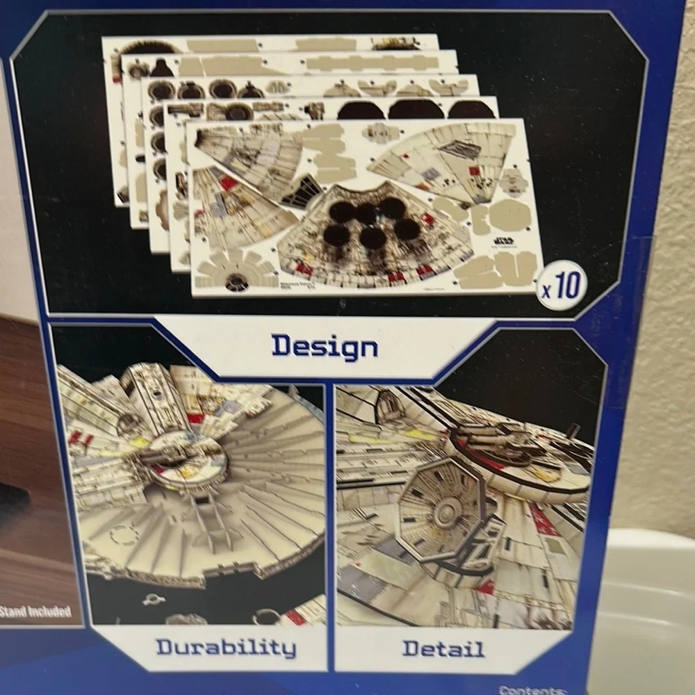 Star Wars White and Gray Building Set Millennium Falcon
